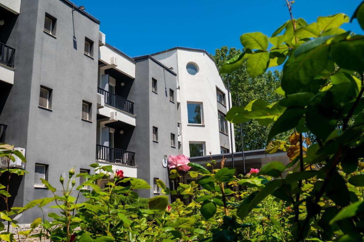 Complex Paloma Coral Hotel Мамая Екстериор снимка