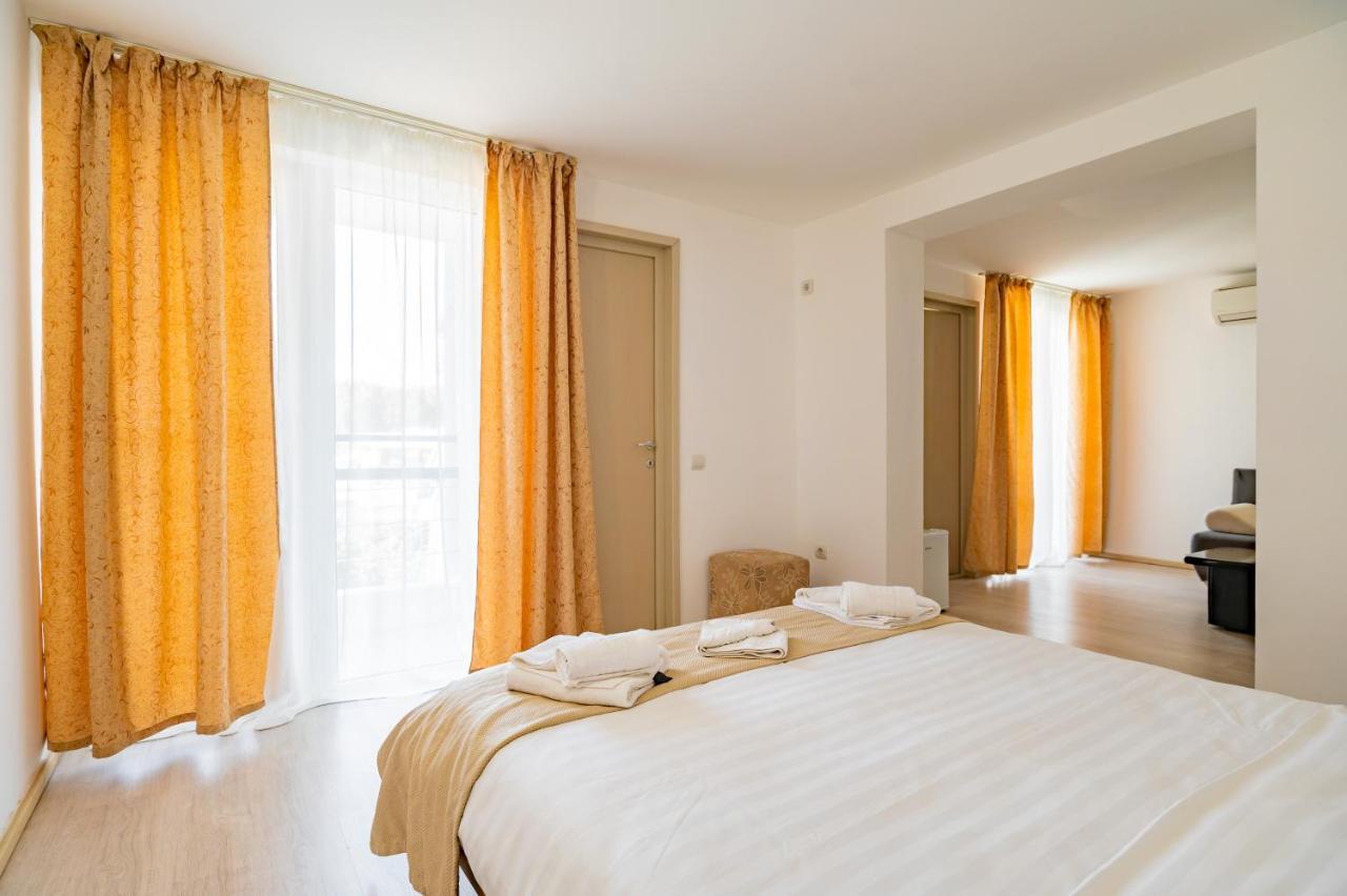 Complex Paloma Coral Hotel Мамая Екстериор снимка